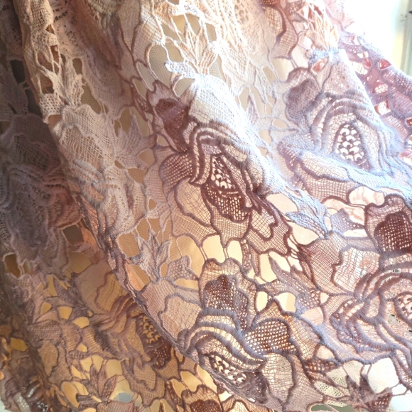 🍒EUC🍒 ASOS LITTLE MISTRESS BABY PINK CROCHET LACE DRESS - Picture 7 of 8